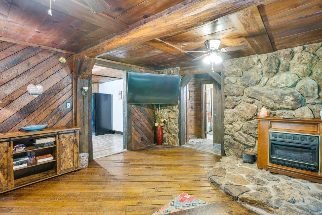 French Lick Getaway With Deck, Grill And Fire Pit! Villa Luaran gambar