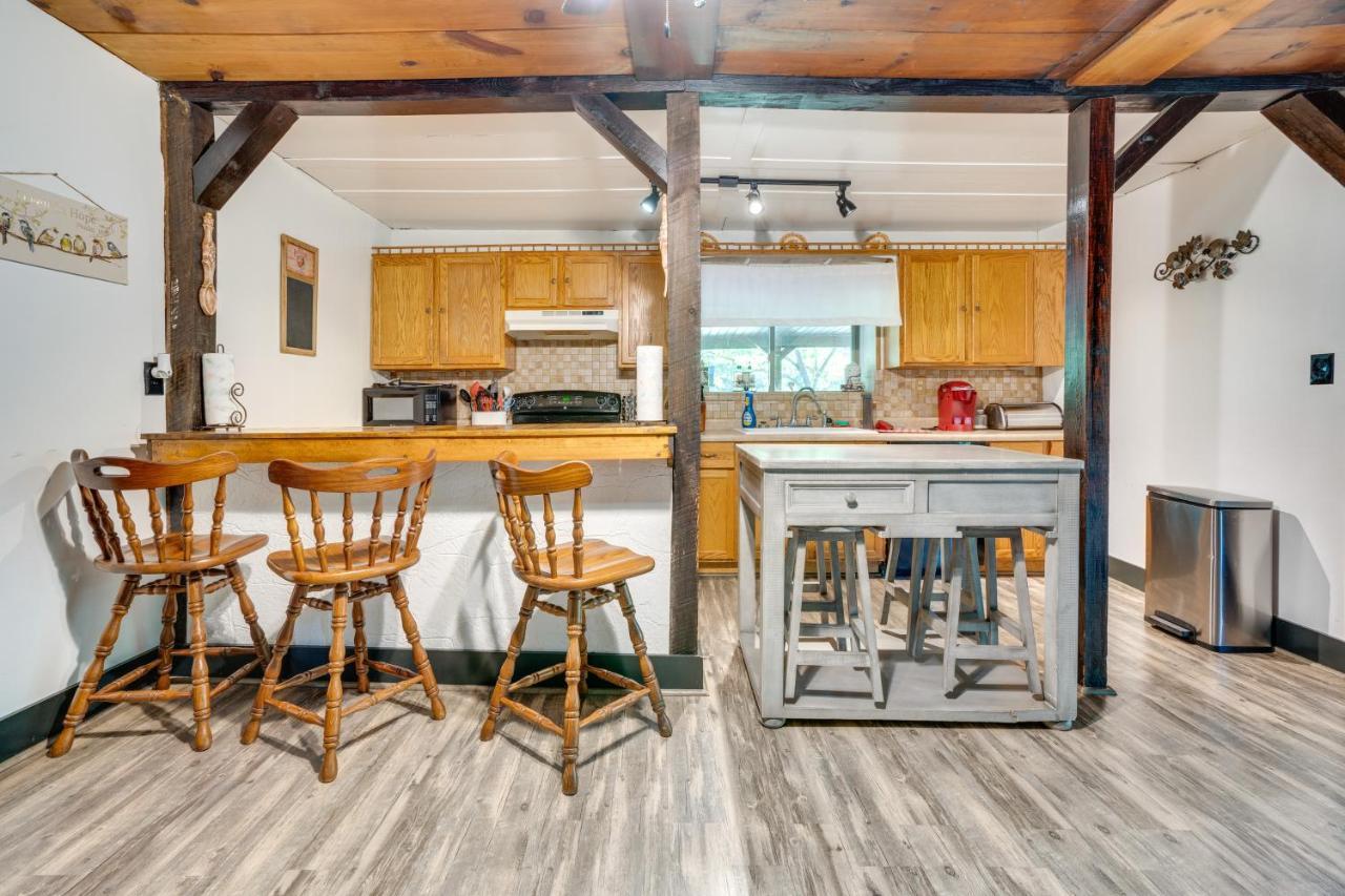 French Lick Getaway With Deck, Grill And Fire Pit! Villa Luaran gambar