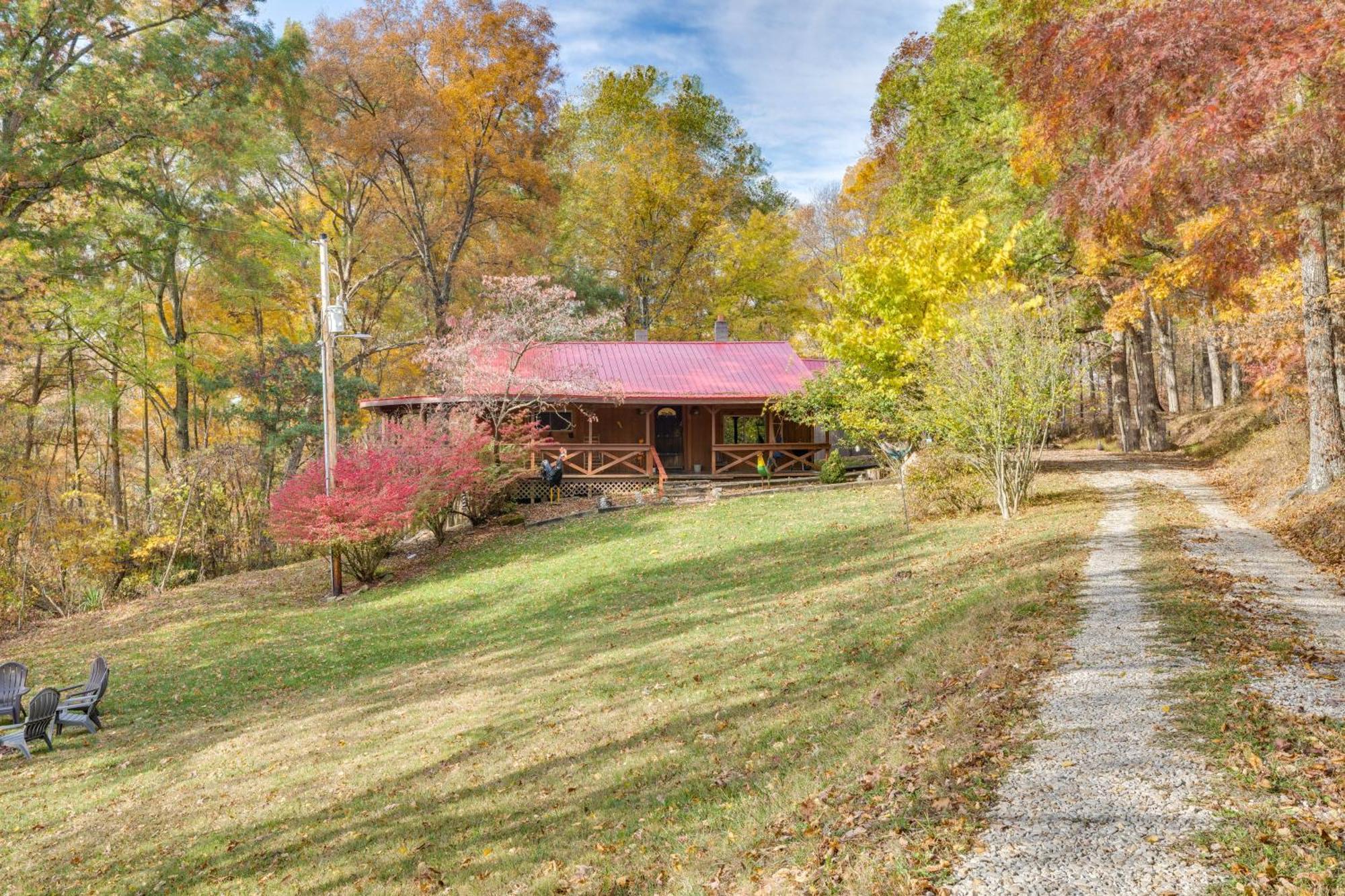 French Lick Getaway With Deck, Grill And Fire Pit! Villa Luaran gambar