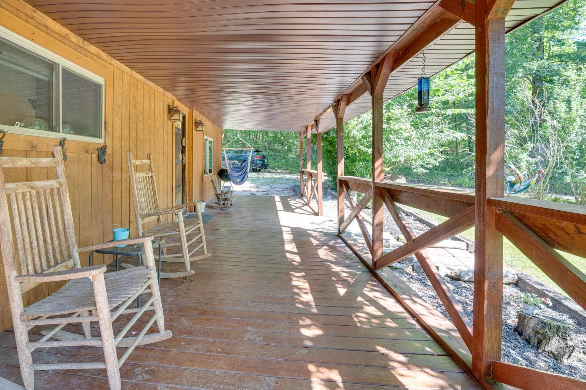 French Lick Getaway With Deck, Grill And Fire Pit! Villa Luaran gambar