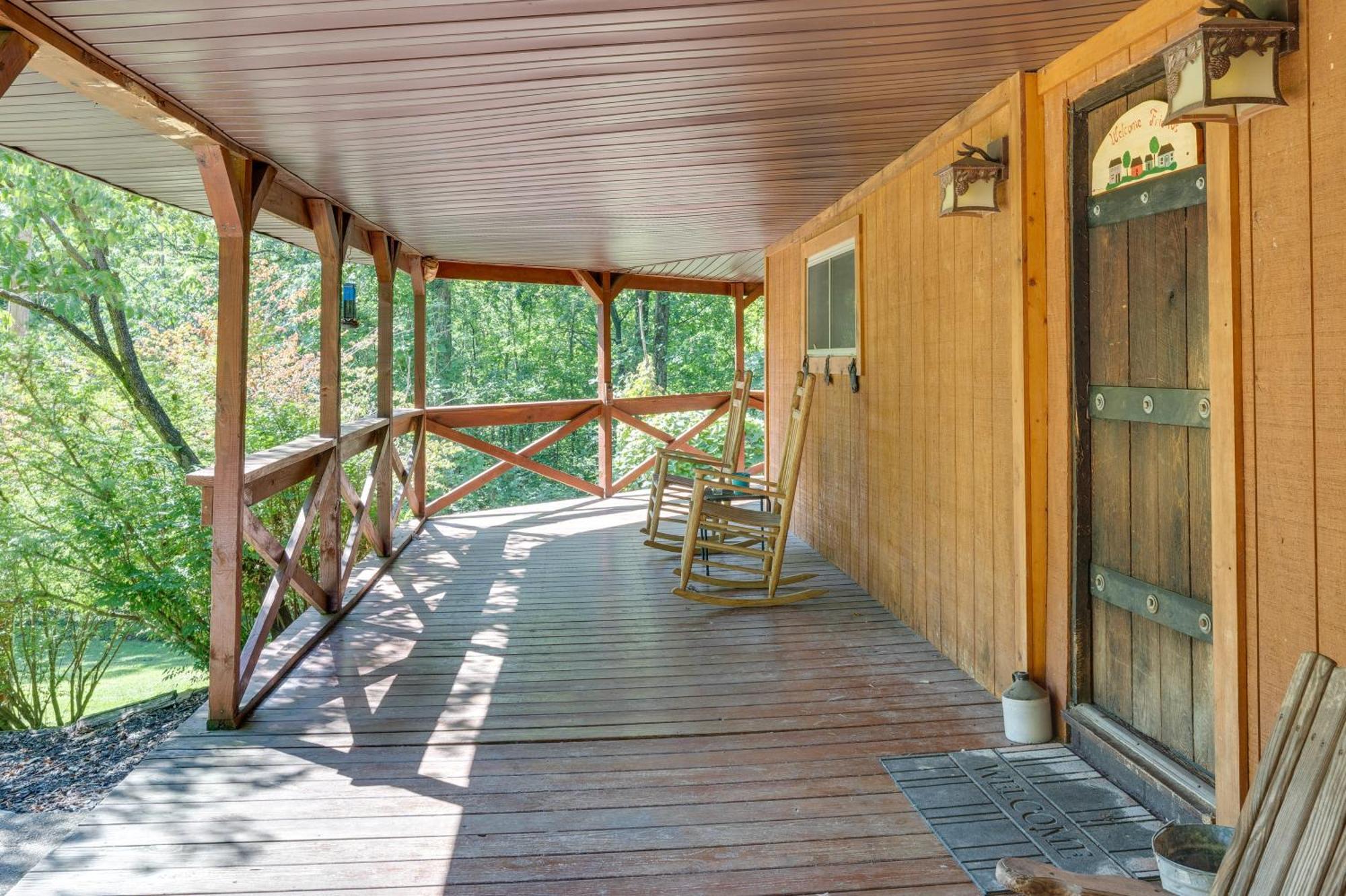 French Lick Getaway With Deck, Grill And Fire Pit! Villa Luaran gambar